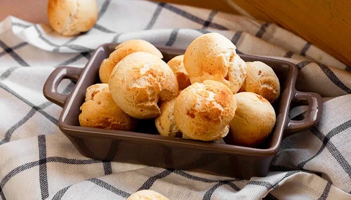 pão de queijo caseiro