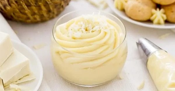 mousse de leite ninho com 3 ingredientes