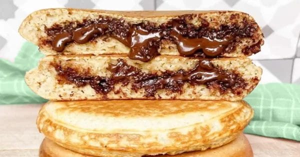 Bolo de frigideira de baunilha com chocolate