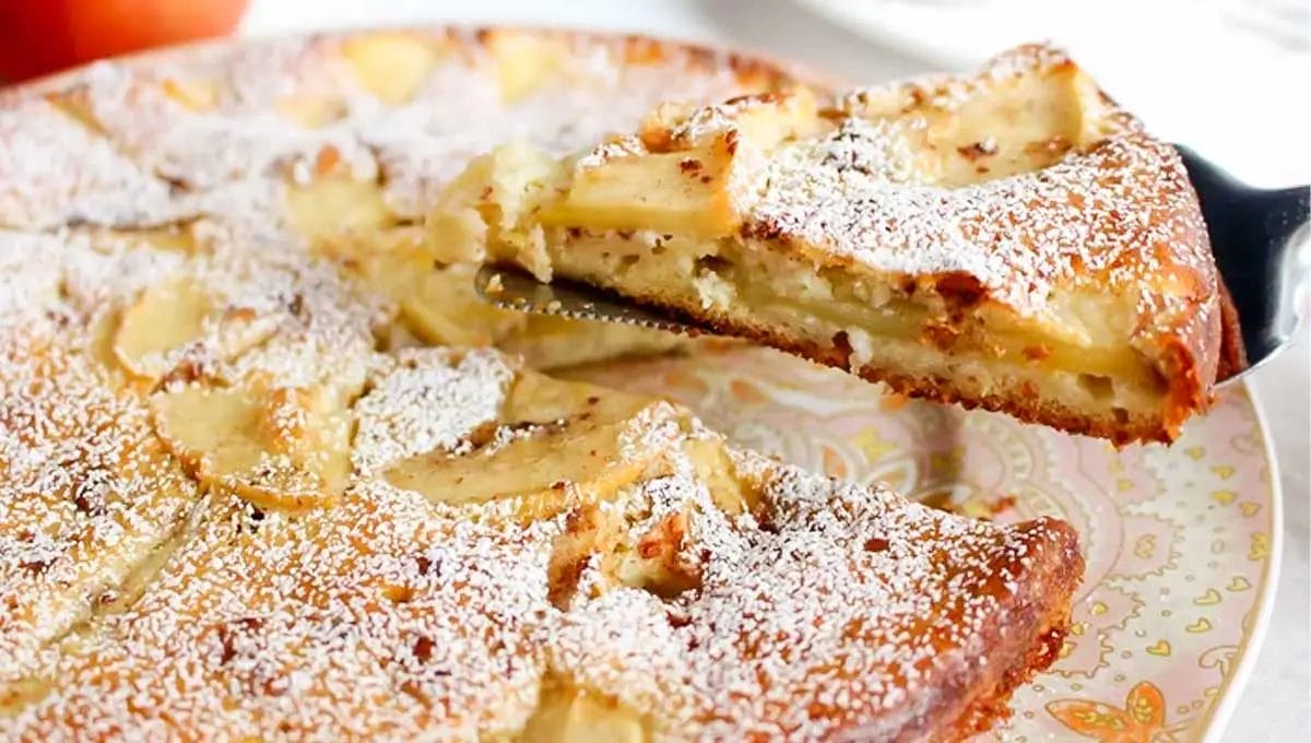 Torta de maçã fácil, a mais prática que você já viu na internet!