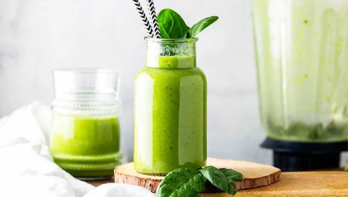 Suco verde detox para limpar o organismo, perder medidas e desinchar!