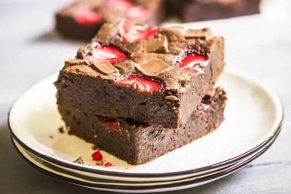 Brownie de chocolate com morango