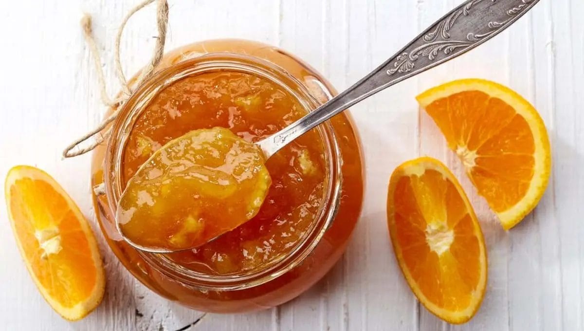 Marmelada de laranja com 3 ingredientes, aprenda a fazer na versão compota e de corte!
