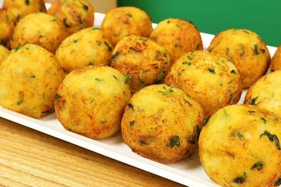 Bolinho de batata com frango