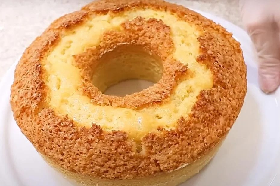 Bolo de tapioca com coco