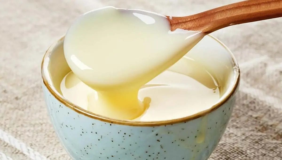 Aprenda a fazer leite condensado caseiro sem açúcar com apenas 3 ingredientes. Mais saudável e menos calórico!