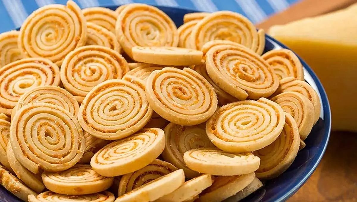 Medalhão de queijo crocante e bem temperado com sabor de comida da roça!