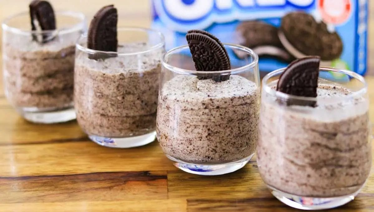 Mousse de Oreo com apenas 3 ingredientes, fácil e rápido!