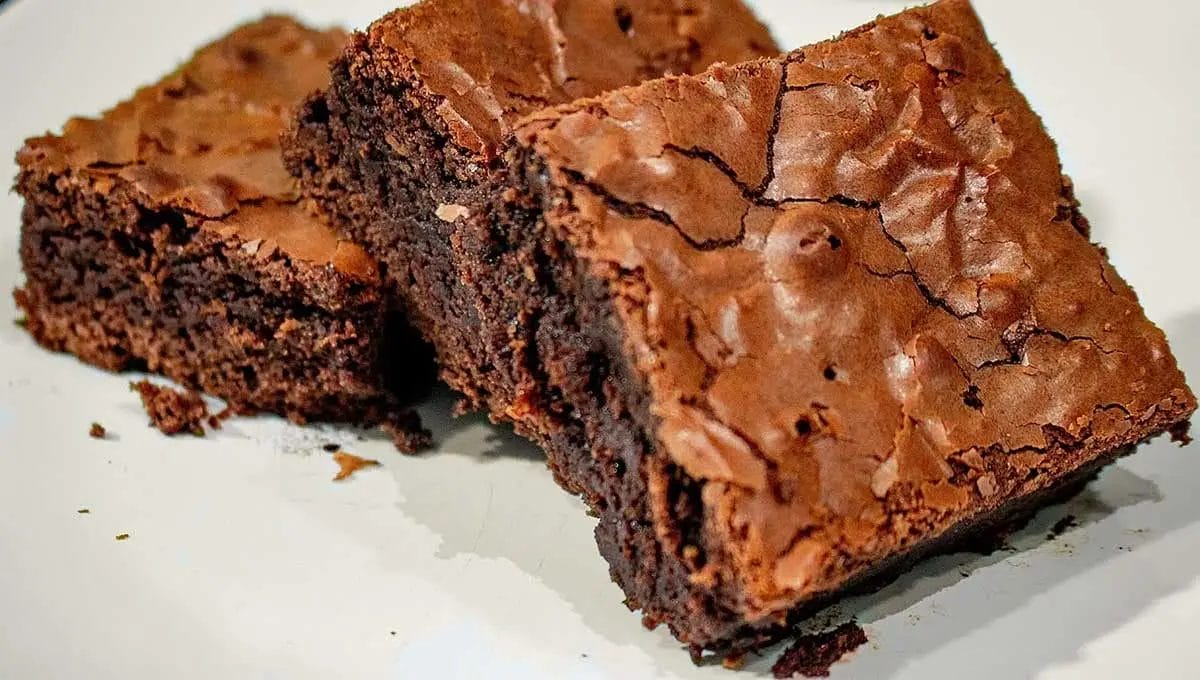 Brownie sem farinha e sem açúcar, uma versão mais saudável sem abrir mão do sabor!