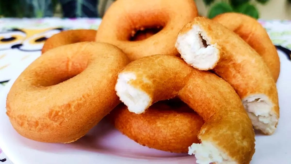 Com apenas 3 ingredientes faça rosquinha de polvilho frita sem glúten e sem lactose!