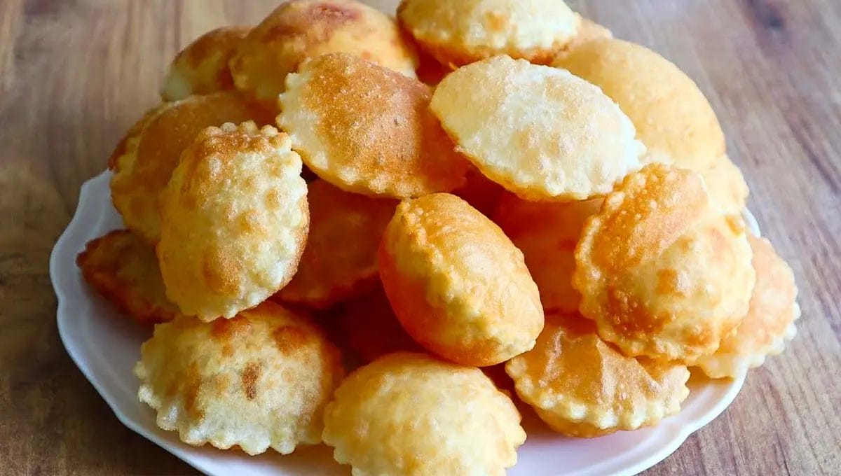 Bolinho Dona Mariana, somente água e farinha, infla com um balão!