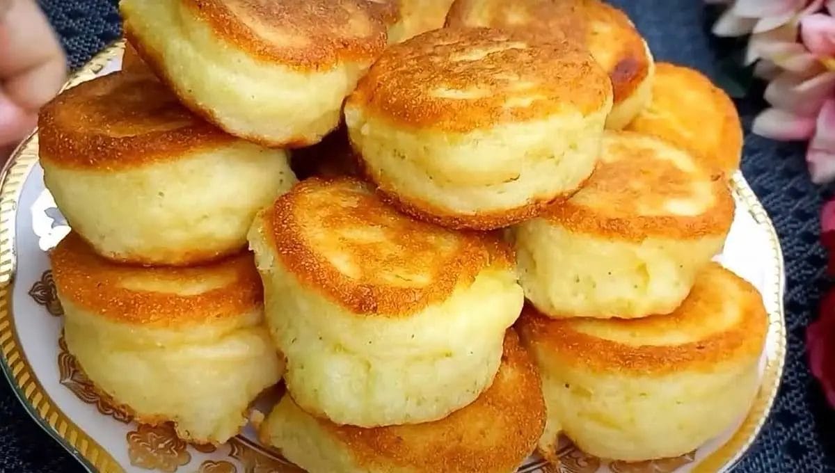 Pançudinhos de frigideira, bolinhos recheados com uma massa incrível e diferente!