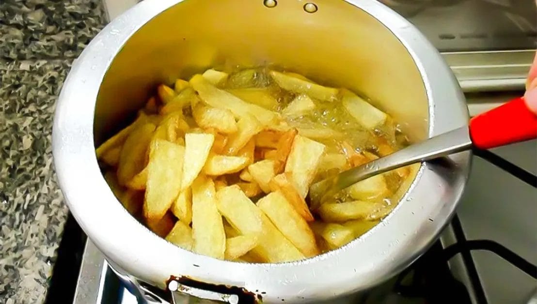 Batata frita na panela de pressão